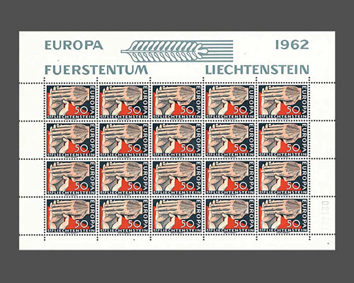 Europa - Joining hands